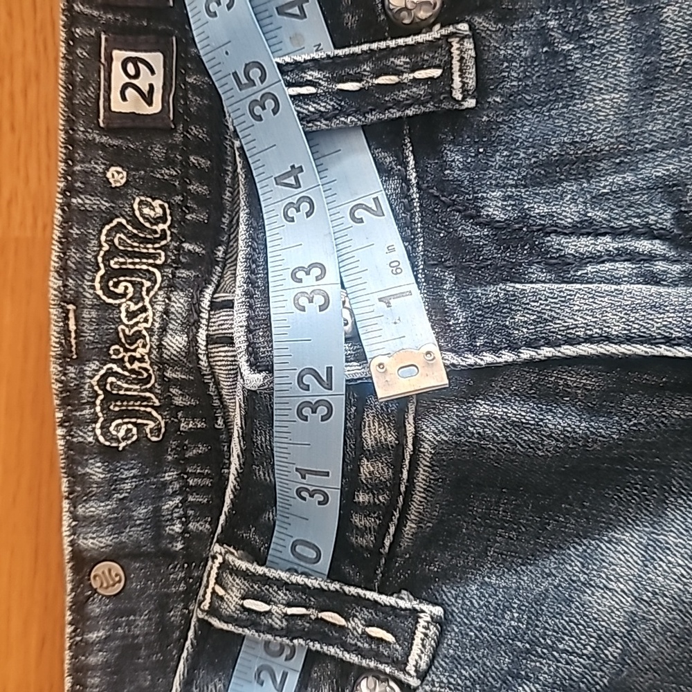 Miss Me Bermuda Shorts Size 29 - Picture 6 of 6